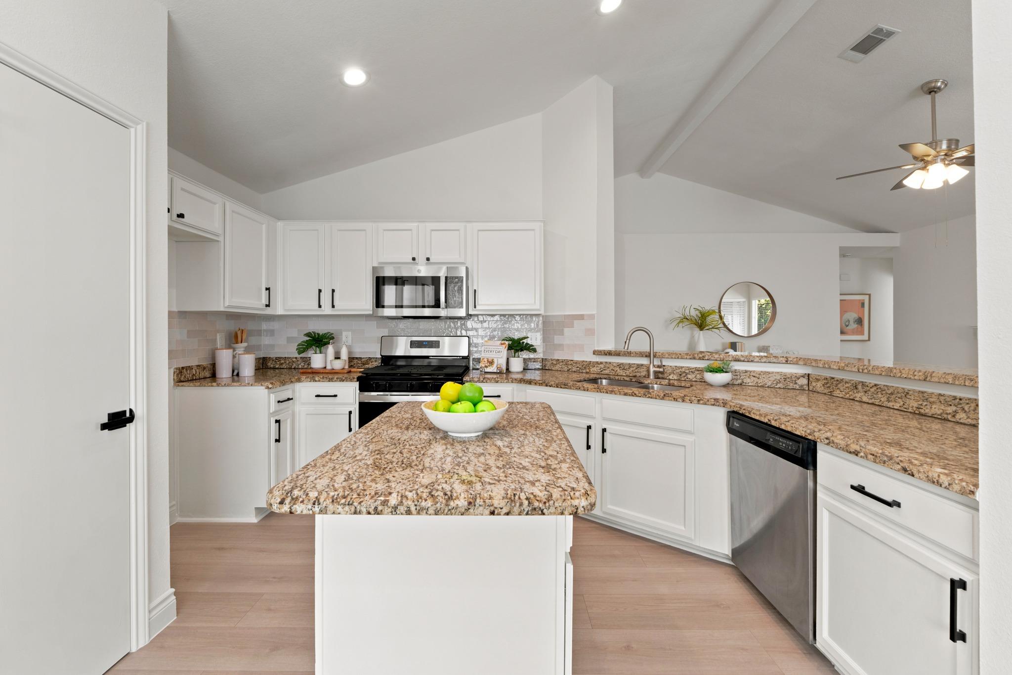 12735 Magnolia Mound Trl Property Photo 16