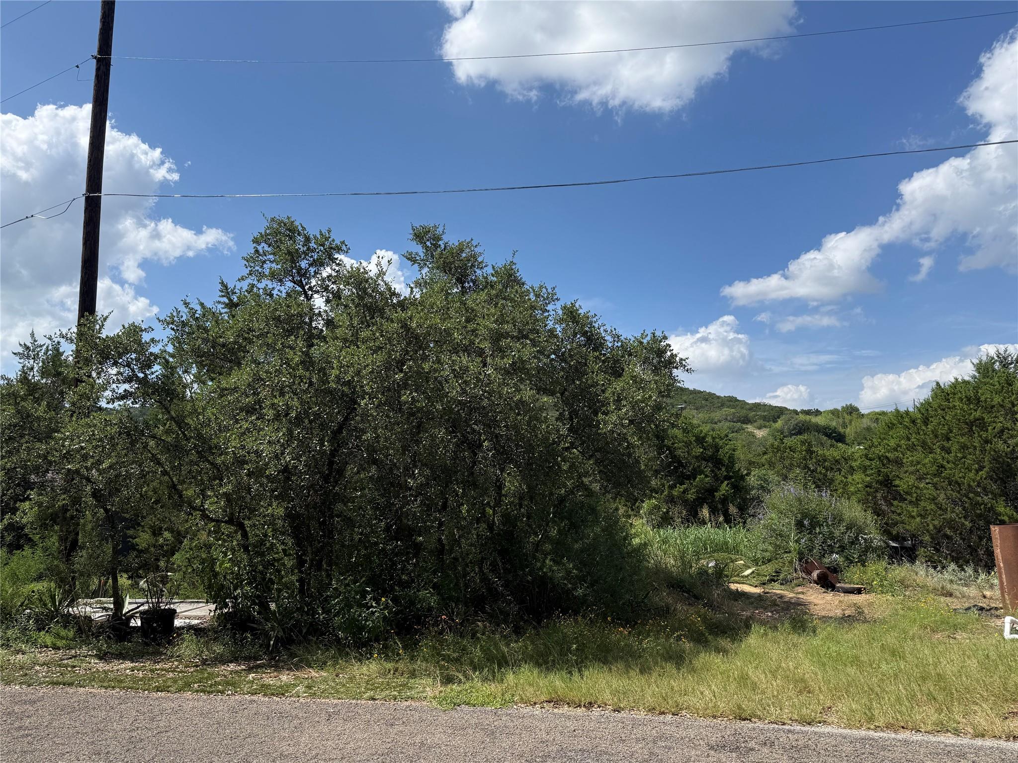 18402 Roundrock Rd Property Photo 1