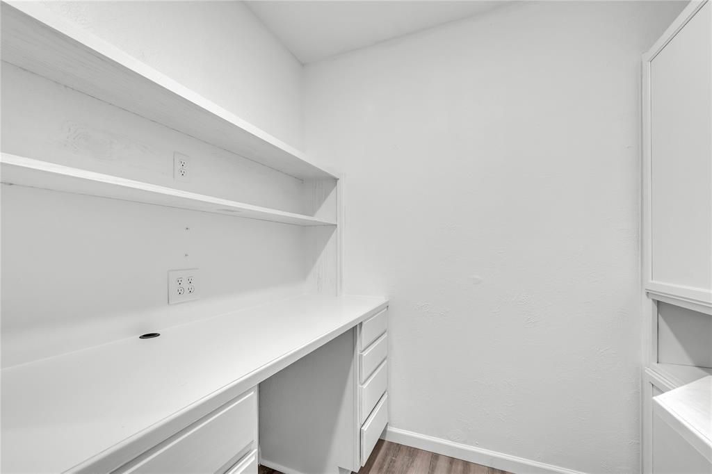 1800 Tamra Ct Property Photo 18