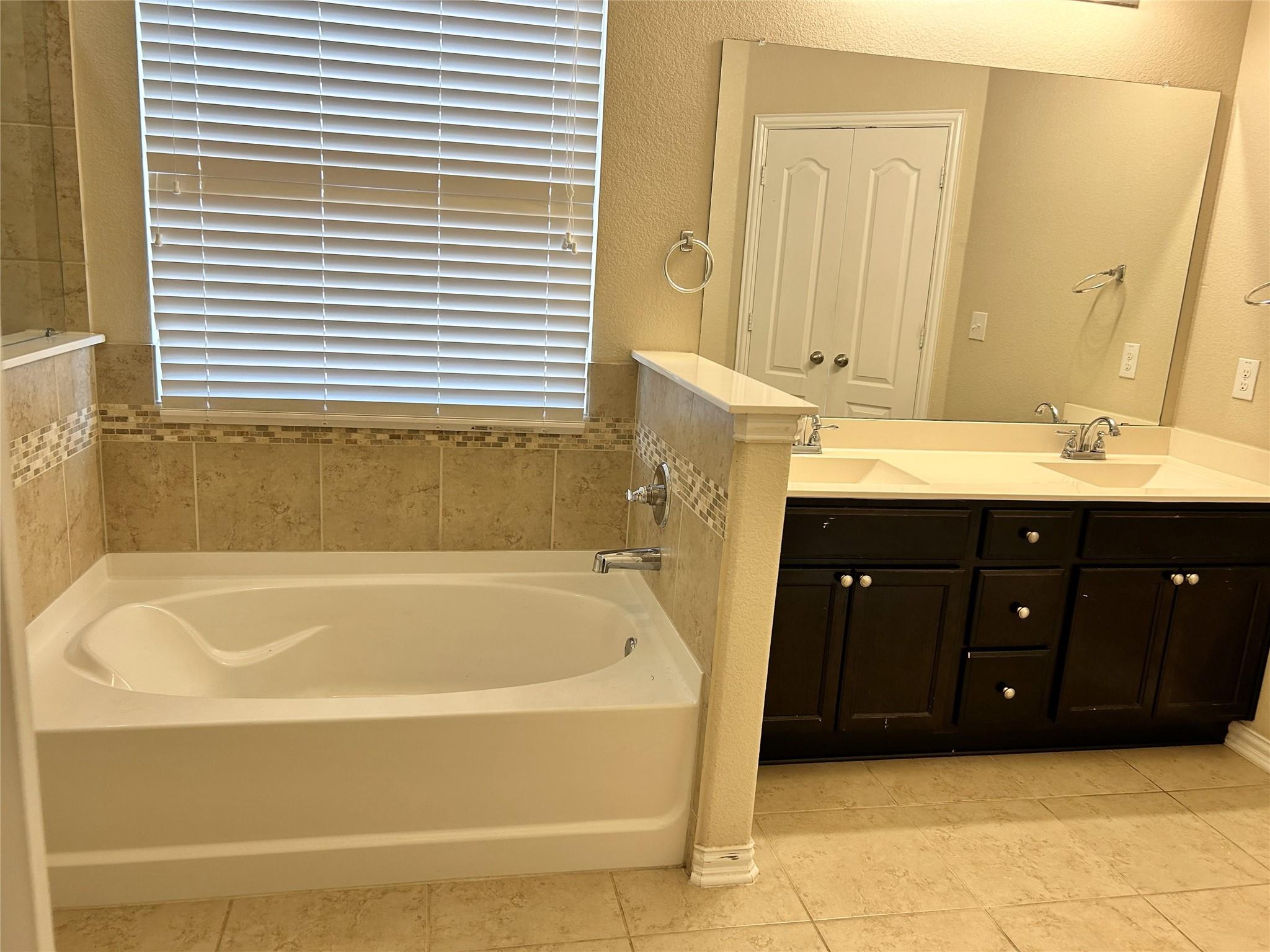 159 Joseph Dr Property Photo 12