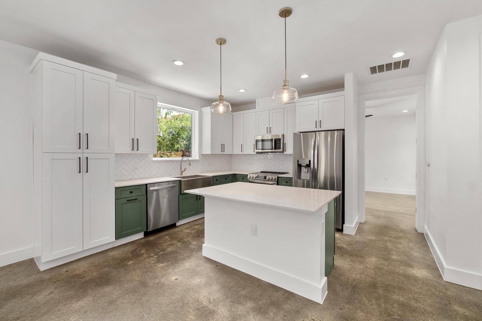 6503 Felix Ave #2 Property Photo 1