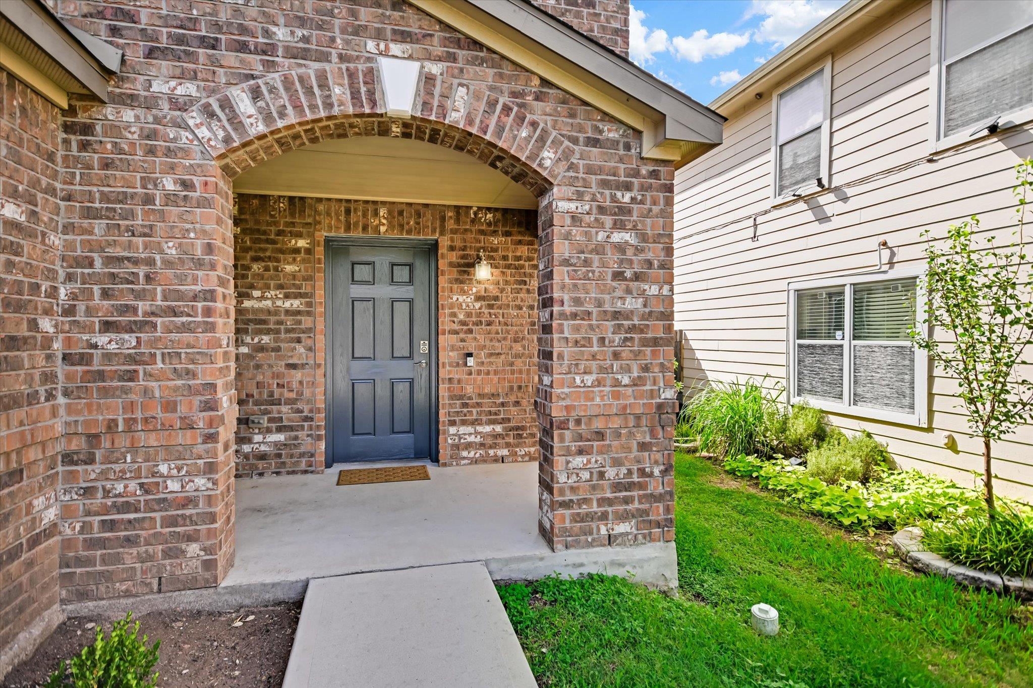 6516 Alum Rock Cv Property Photo 2
