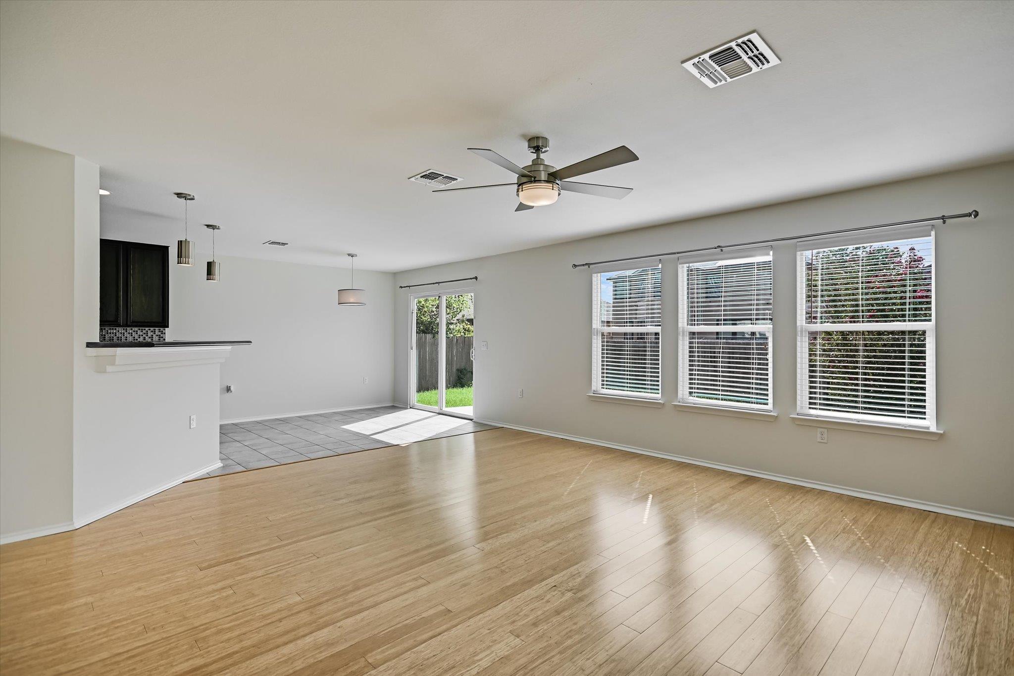 6516 Alum Rock Cv Property Photo 4