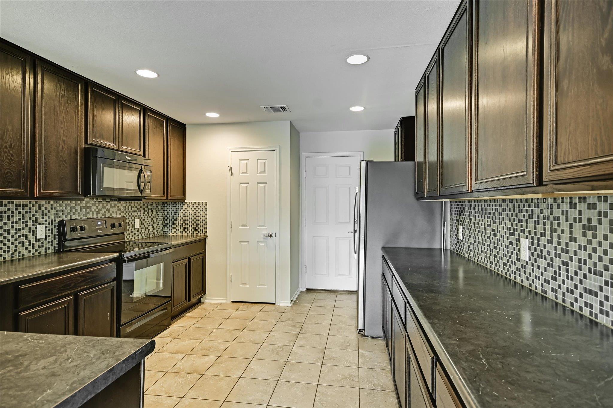 6516 Alum Rock Cv Property Photo 7