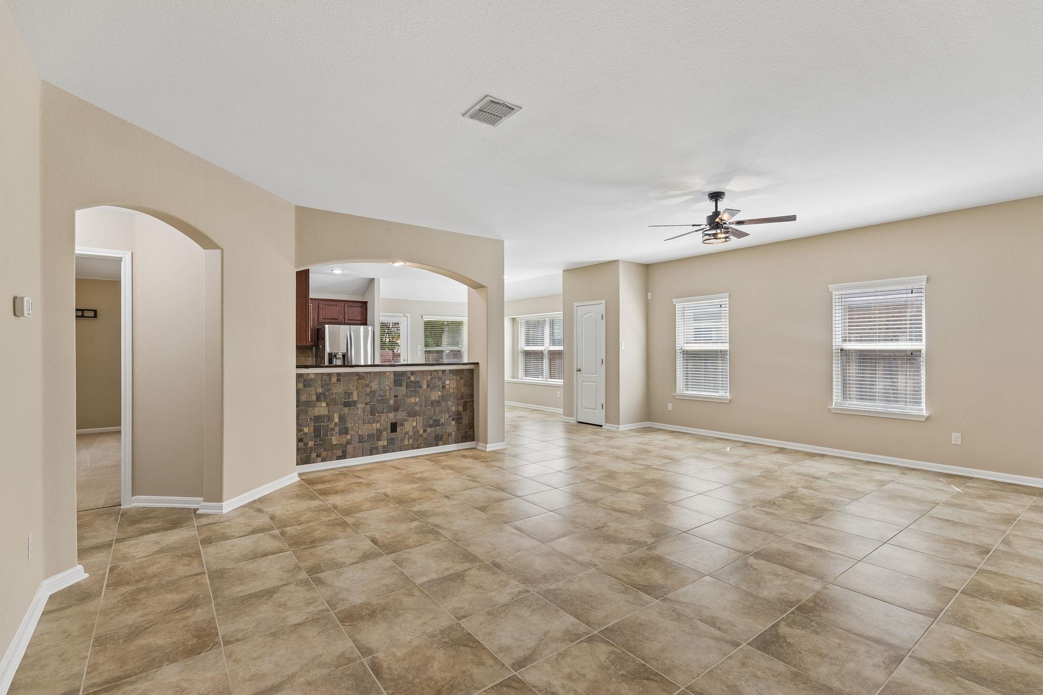 1729 Hidden Springs Path Property Photo 10