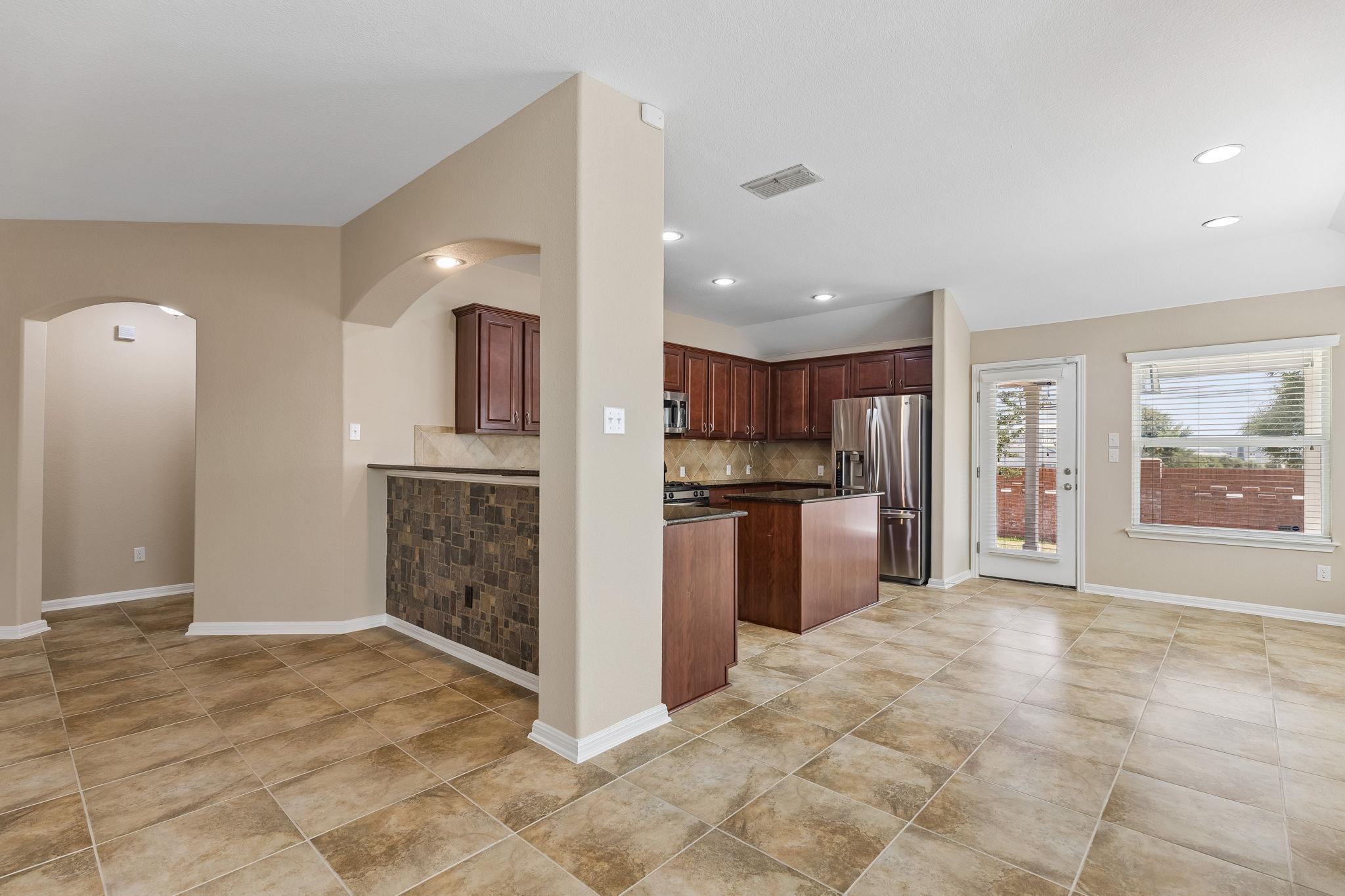 1729 Hidden Springs Path Property Photo 14