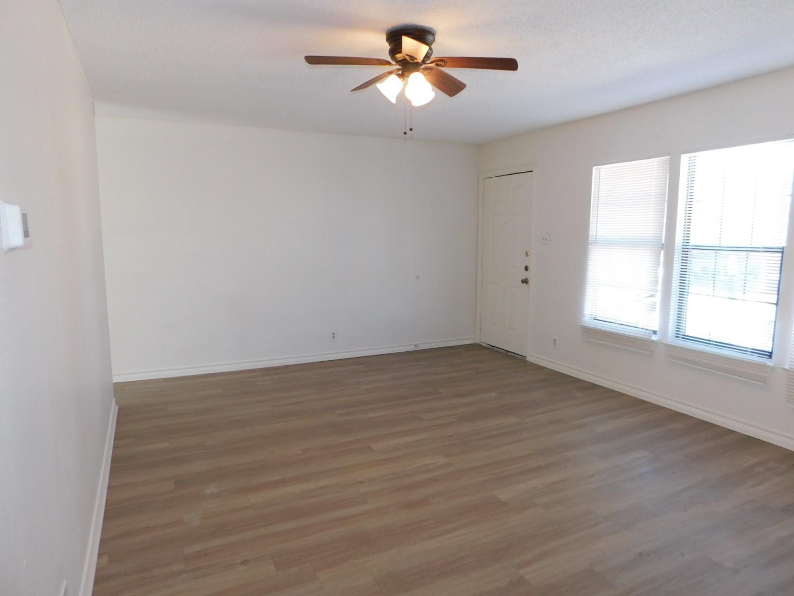 1002 Southwalk St C Property Photo