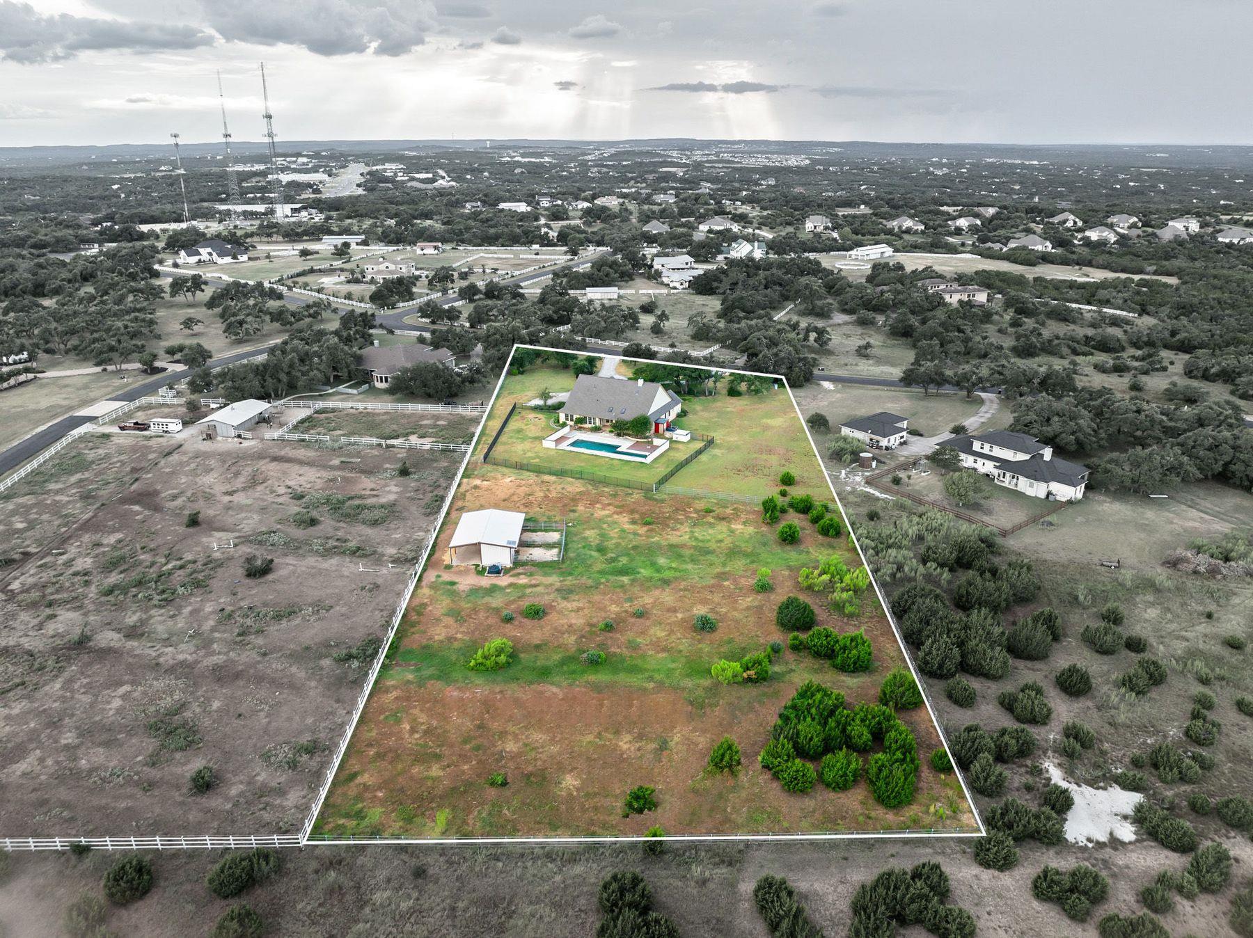 366 Whirlaway Property Photo 8