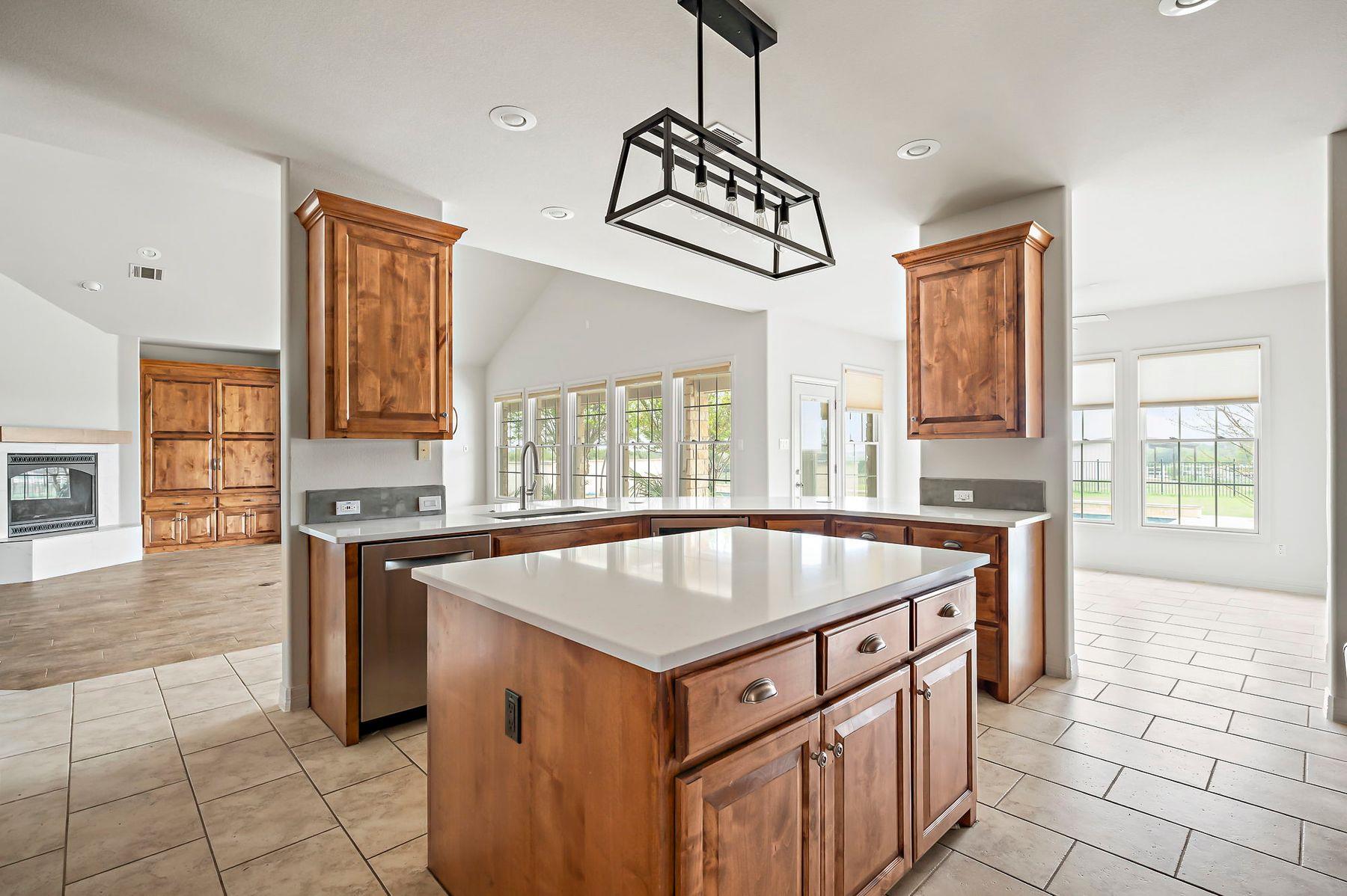 366 Whirlaway Property Photo 11