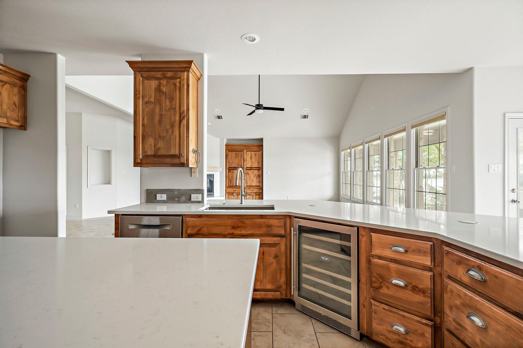366 Whirlaway Property Photo 12