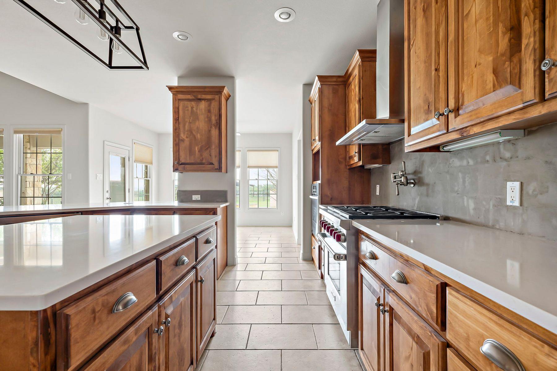 366 Whirlaway Property Photo 13