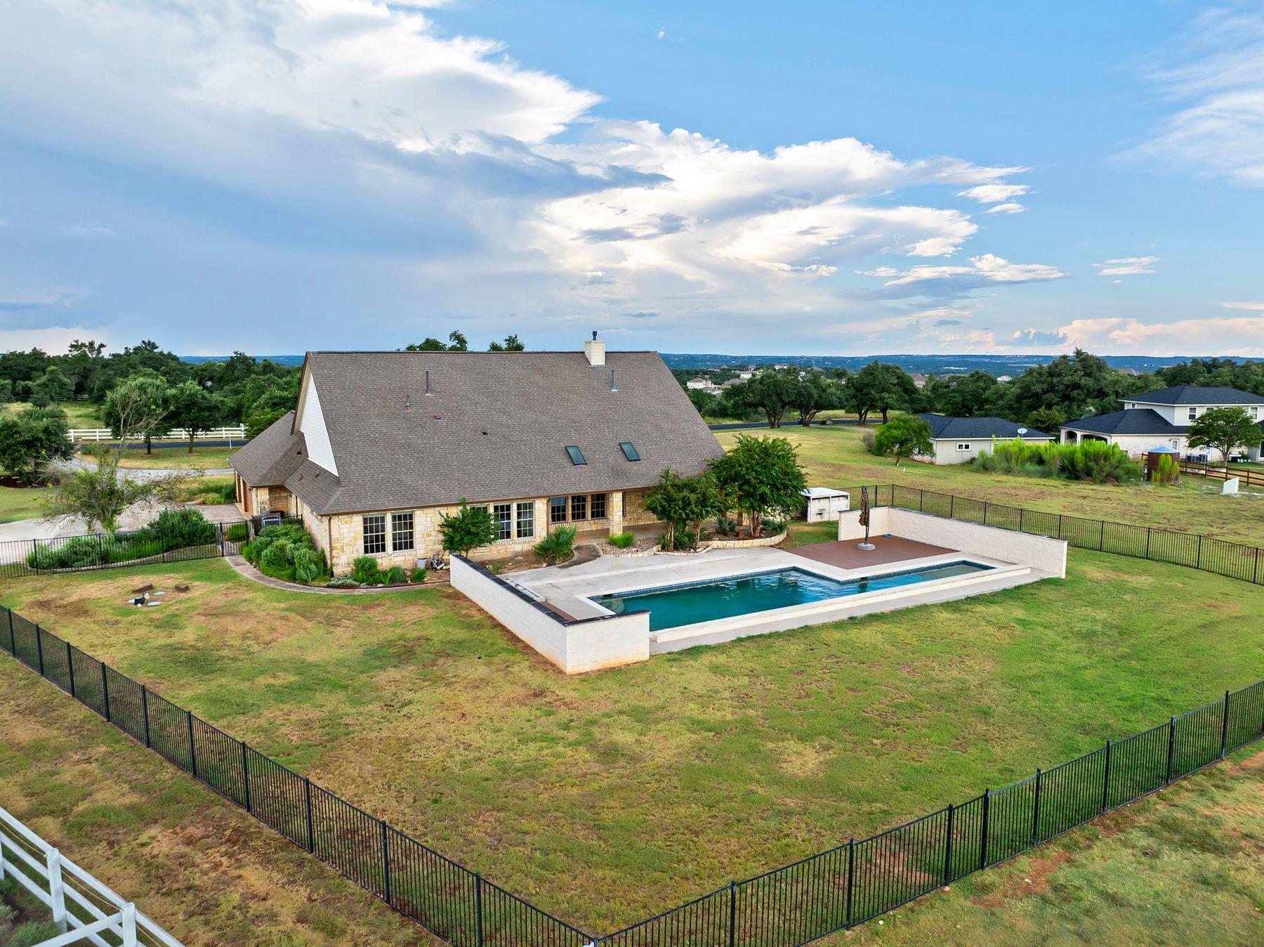 366 Whirlaway Property Photo 36