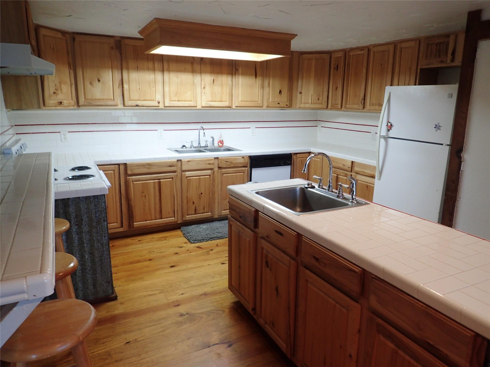 471 Fm 1296 Property Photo 15