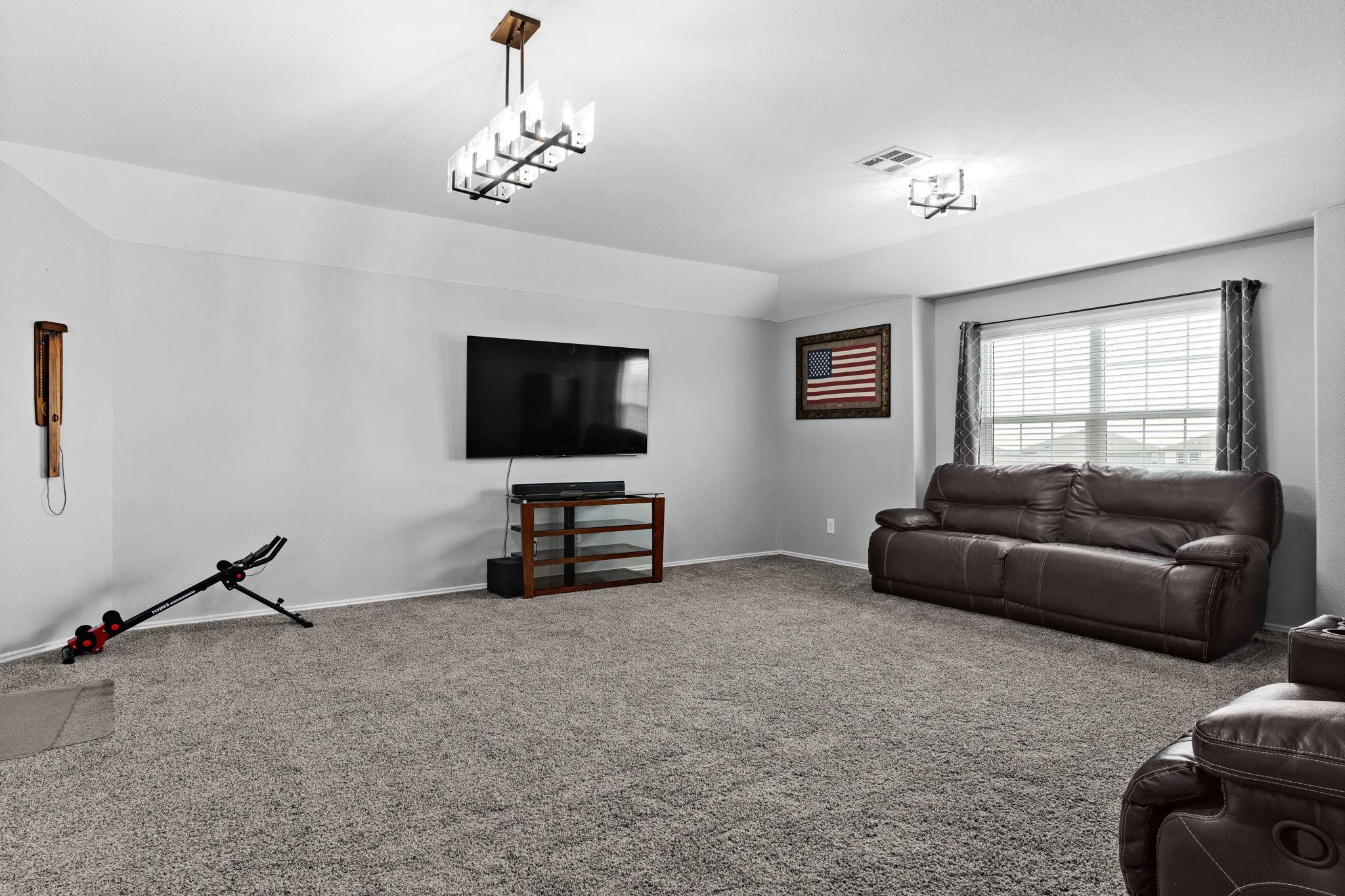 421 Perfect World Loop Property Photo 23