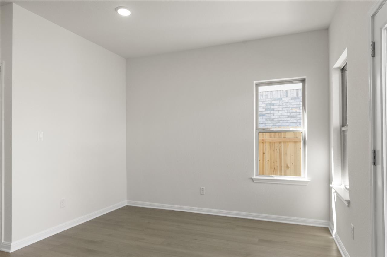 18220 Emu Ln Property Photo 11