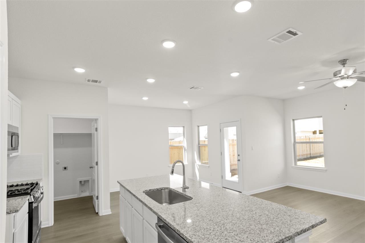 18220 Emu Ln Property Photo 13