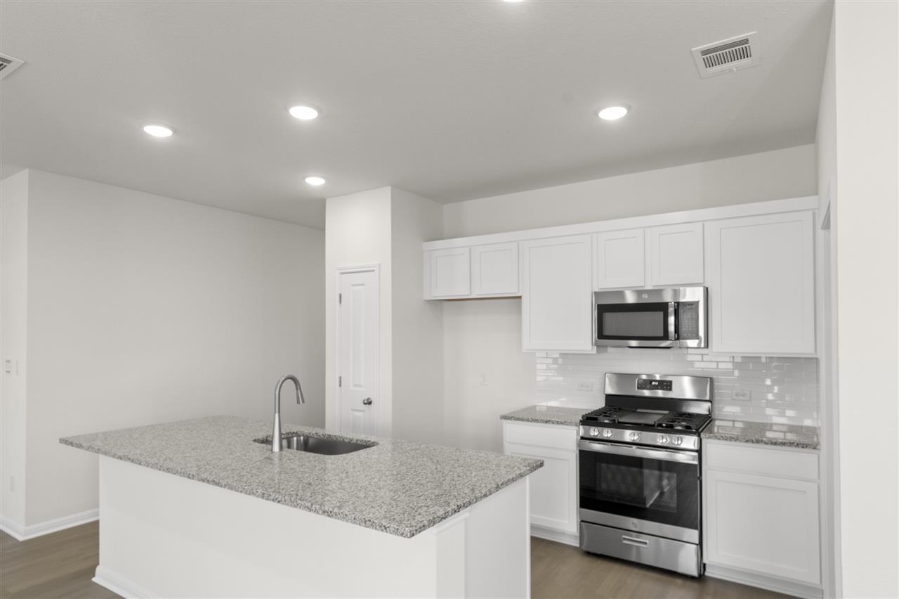 18220 Emu Ln Property Photo 16