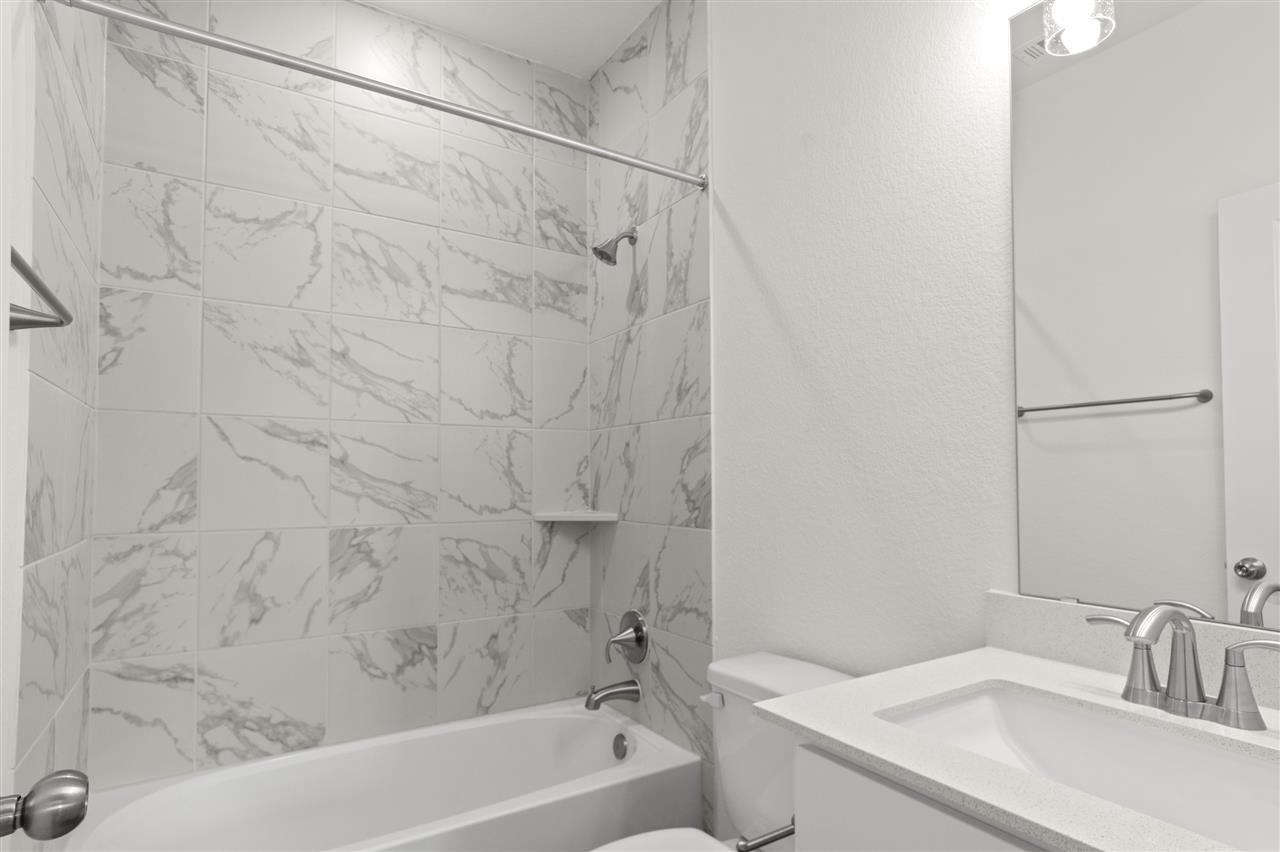 18220 Emu Ln Property Photo 24