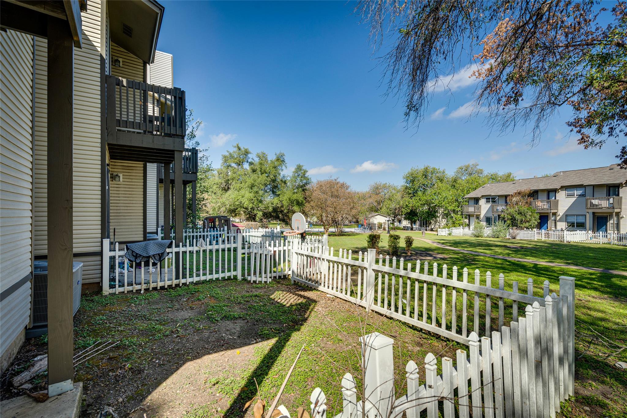 1824 River Crossing Cir D Property Photo 4