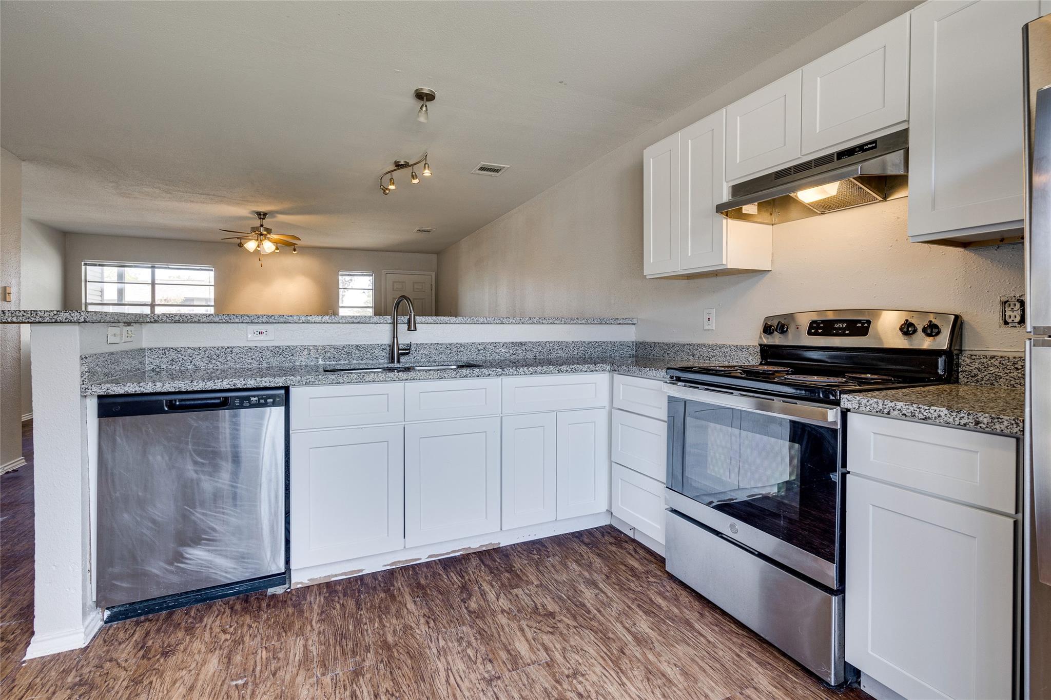 1824 River Crossing Cir D Property Photo 11