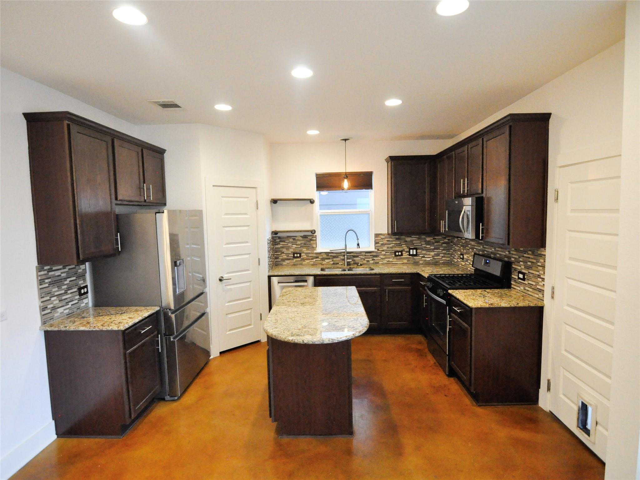 1908 Cleese Dr #173c Property Photo 5