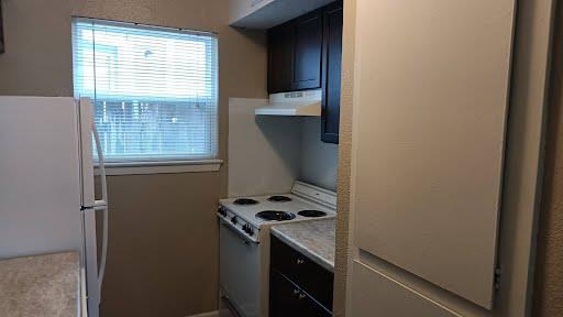 700 Franklin Blvd Property Photo 3