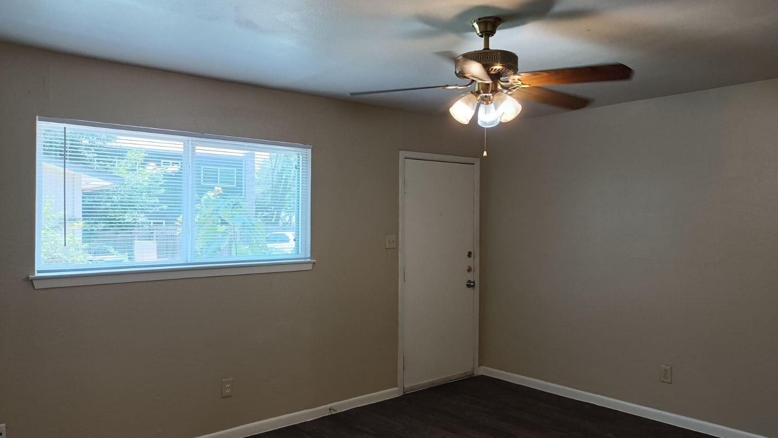 700 Franklin Blvd Property Photo 4