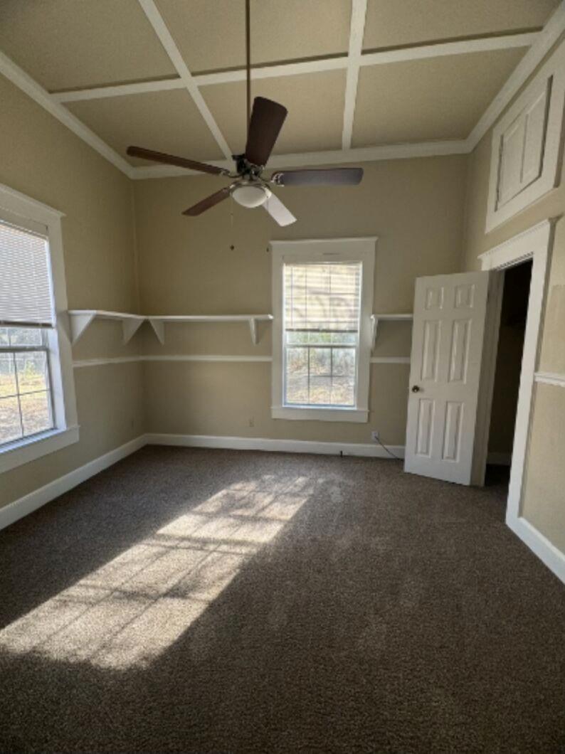 302 S Burleson St Property Photo 13