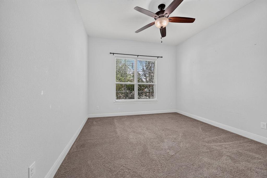 4117 Brean Down Rd Property Photo 7
