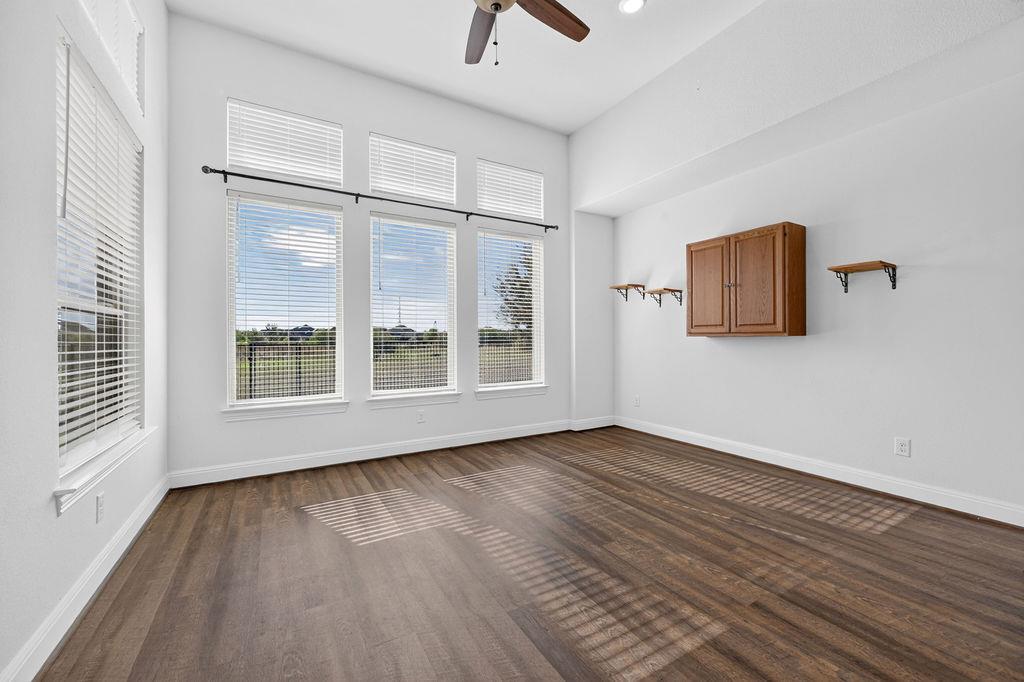 4117 Brean Down Rd Property Photo 12