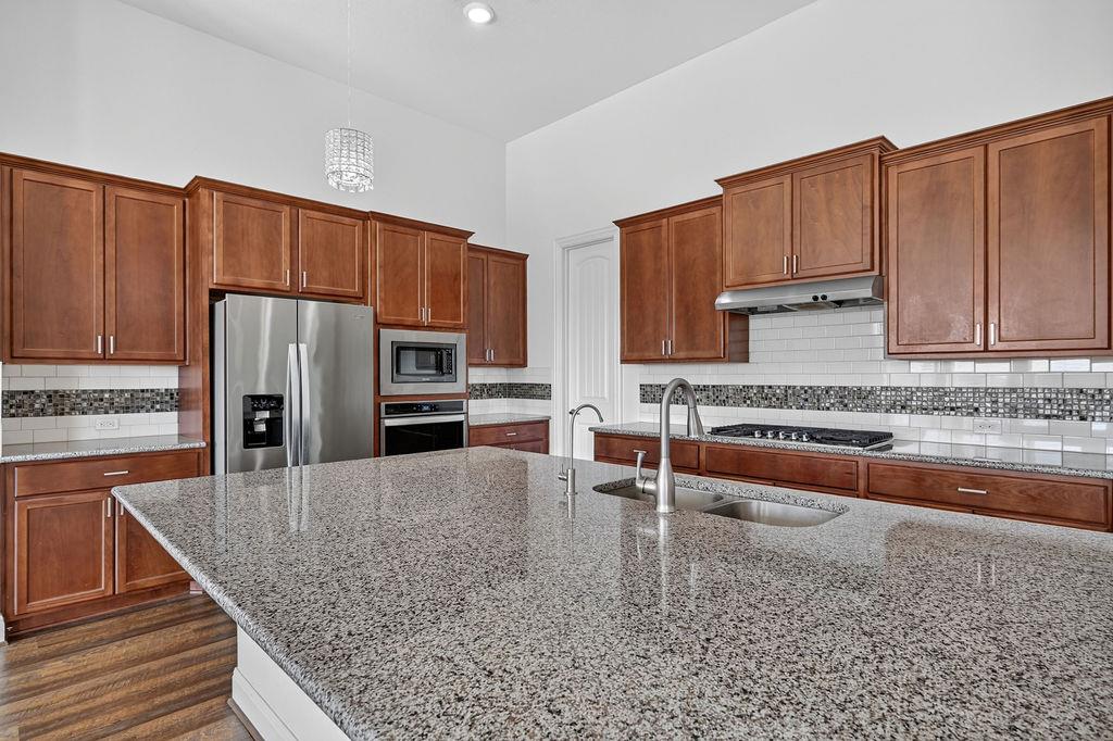 4117 Brean Down Rd Property Photo 14
