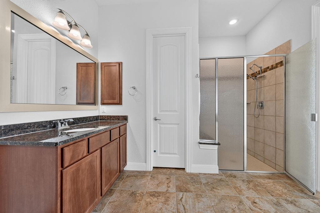 4117 Brean Down Rd Property Photo 26