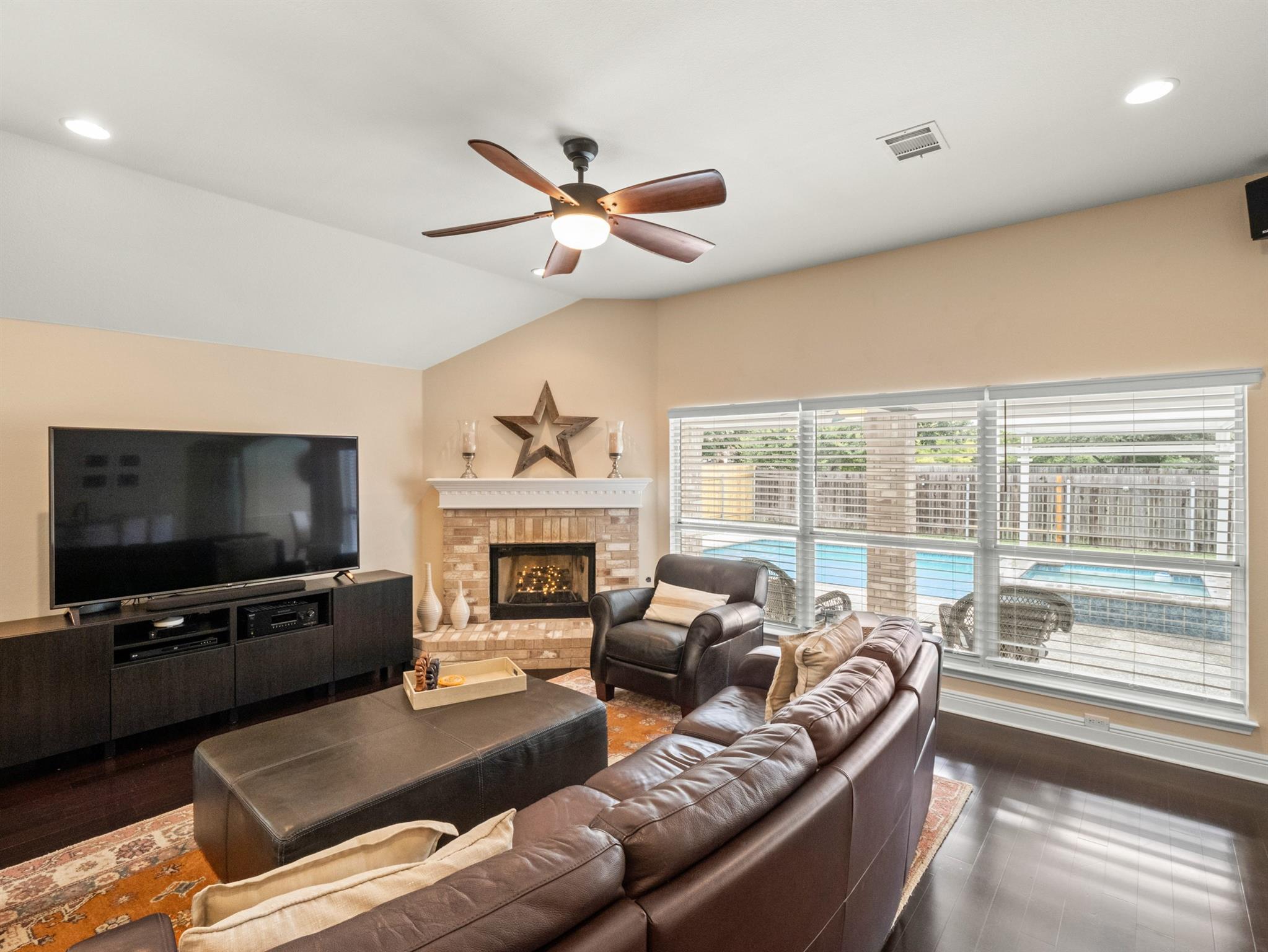 2520 Butler National Dr Property Photo 12