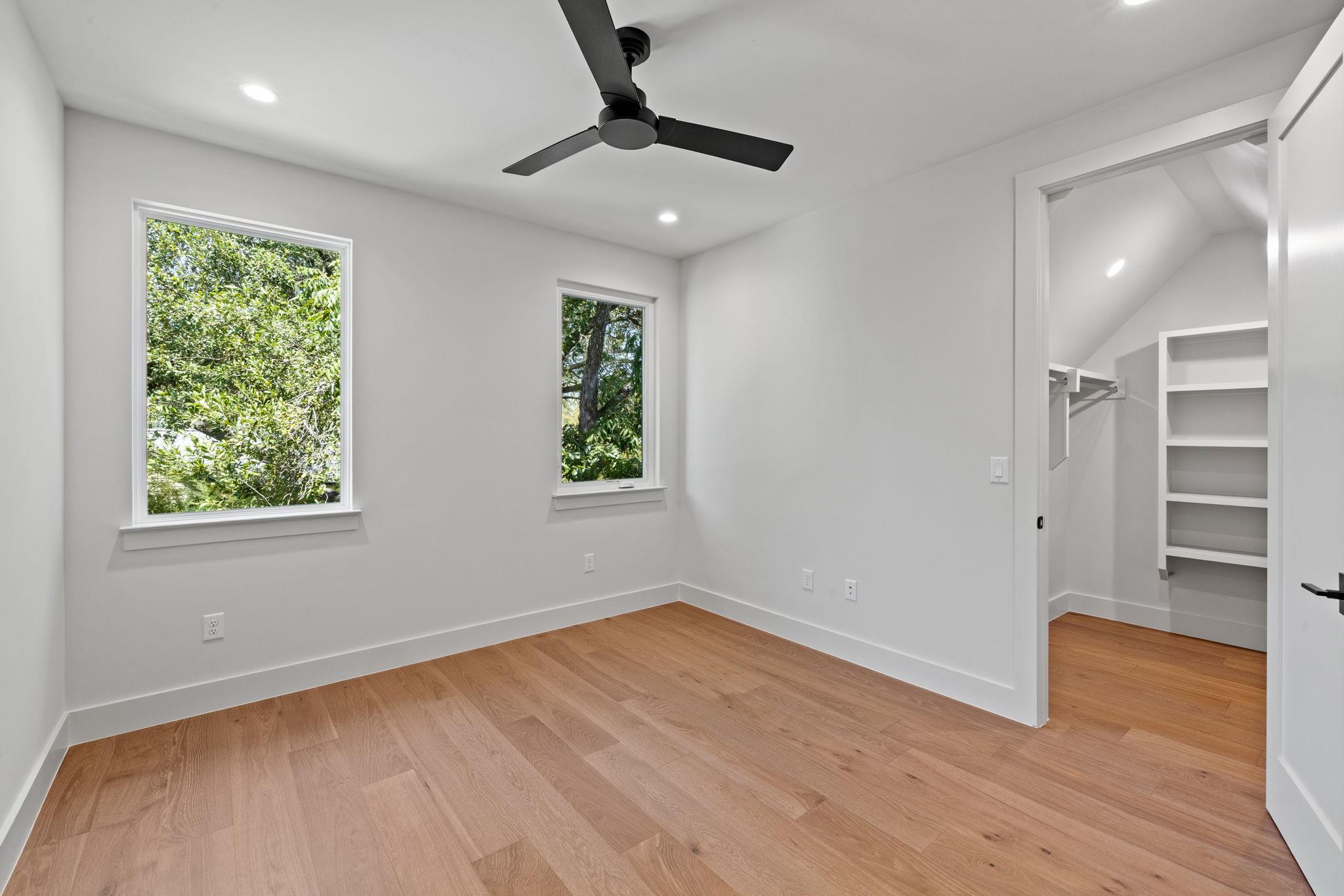 5408 Montview St Property Photo 32