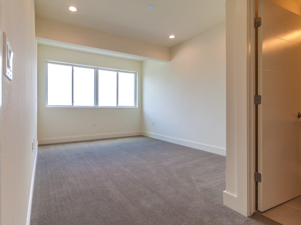 604 N Bluff Dr #245 Property Photo 17
