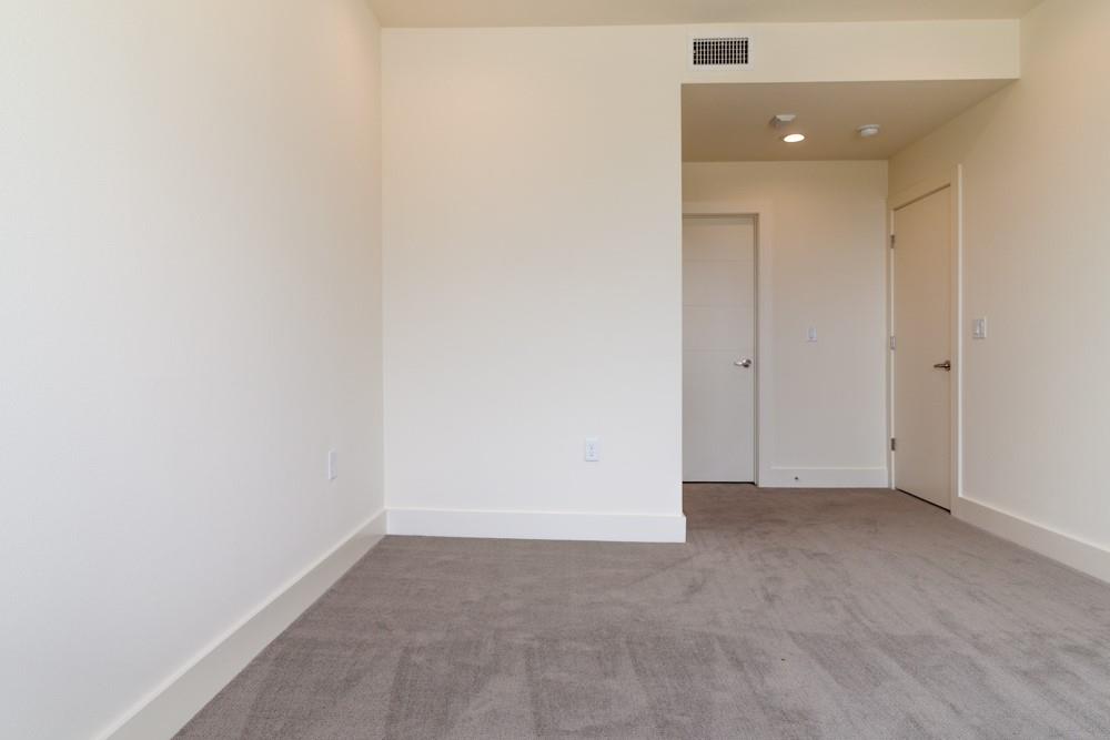 604 N Bluff Dr #245 Property Photo 18