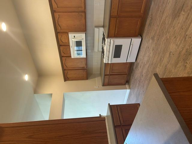 108 Pond Way Property Photo 4