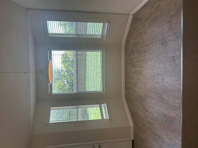 108 Pond Way Property Photo 5