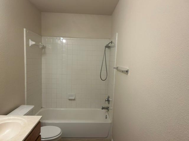108 Pond Way Property Photo 9