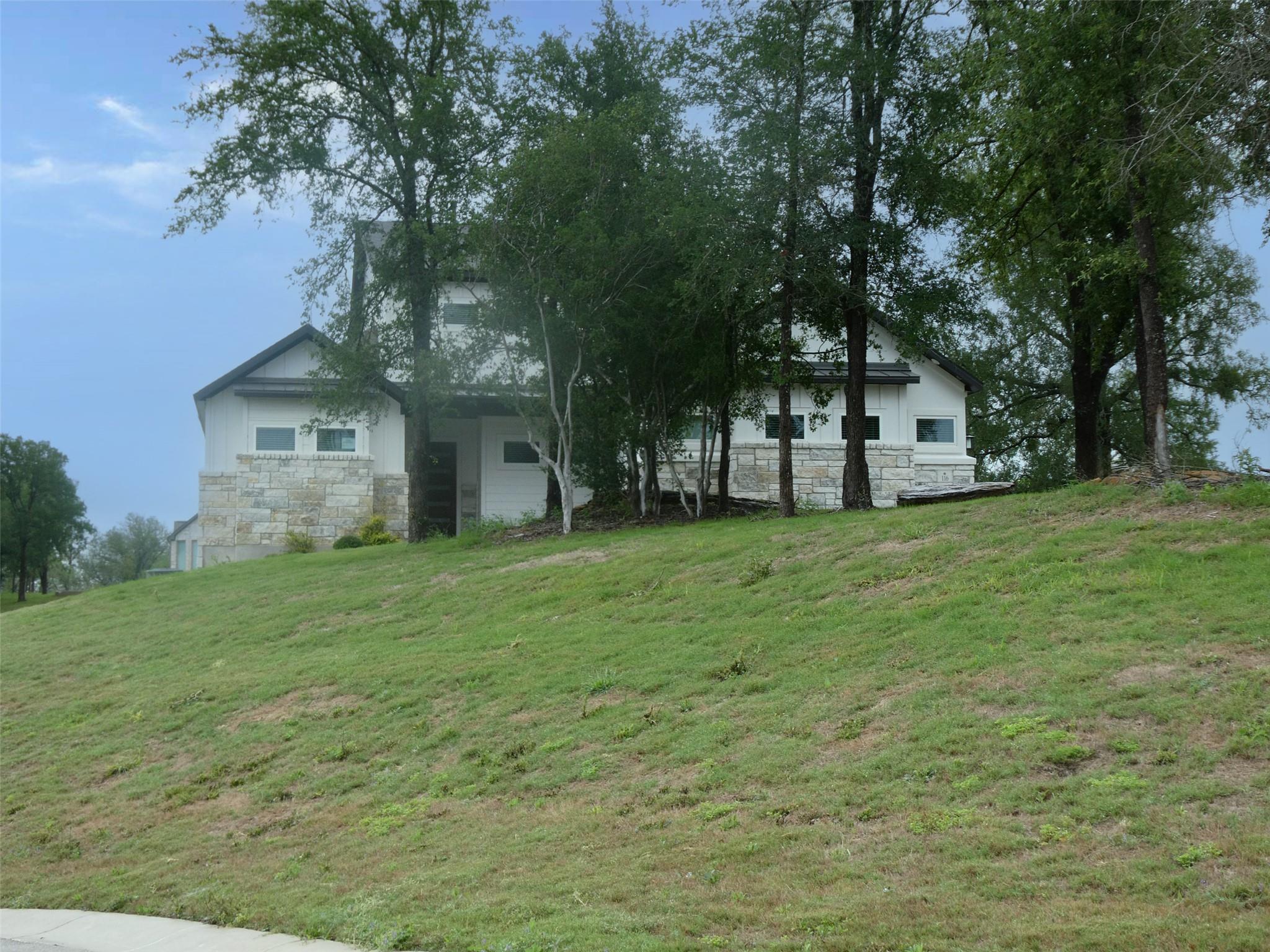 116 Merlin Ct Property Photo 1