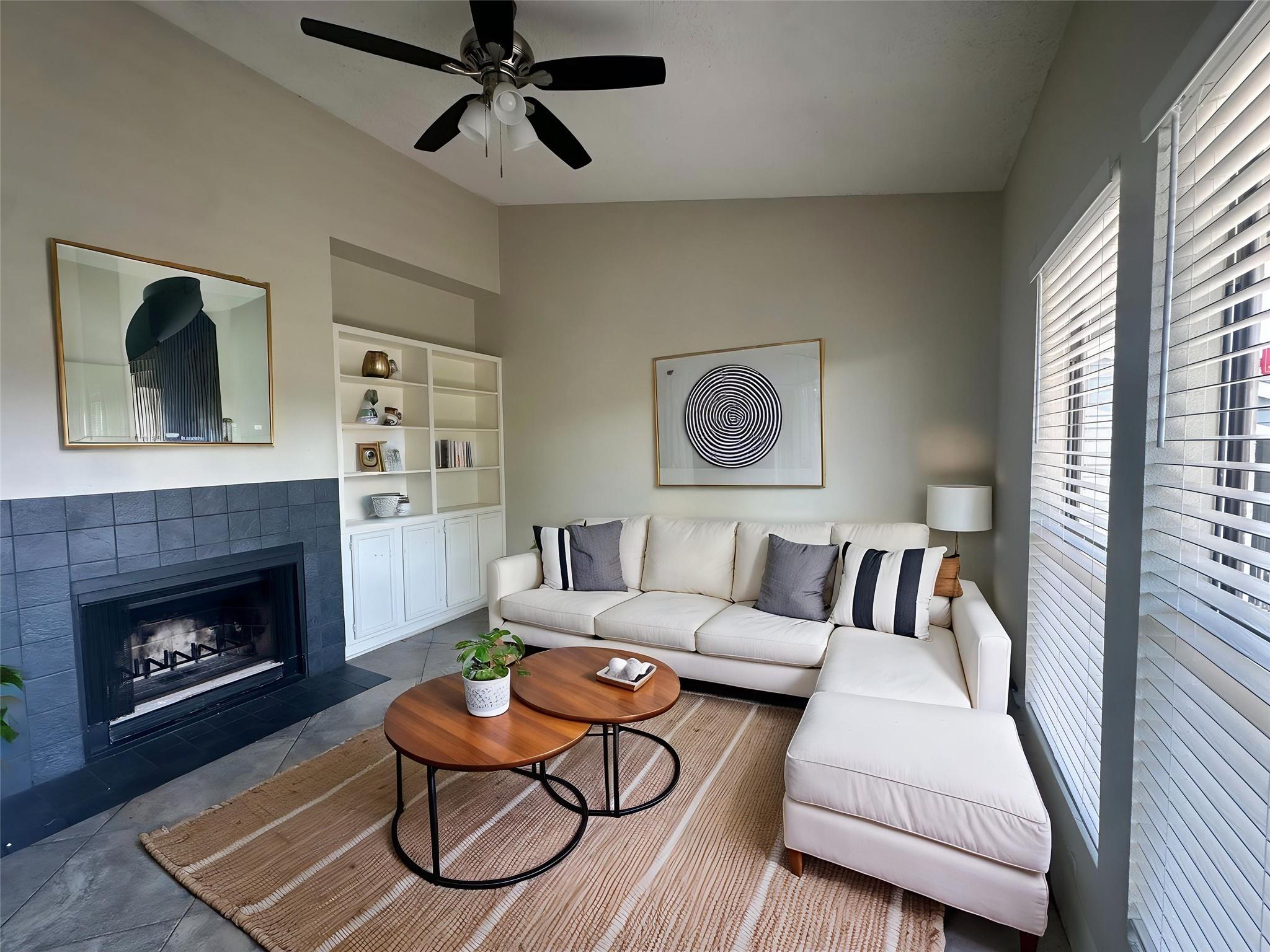 2901 San Jacinto Blvd #304 Property Photo 1