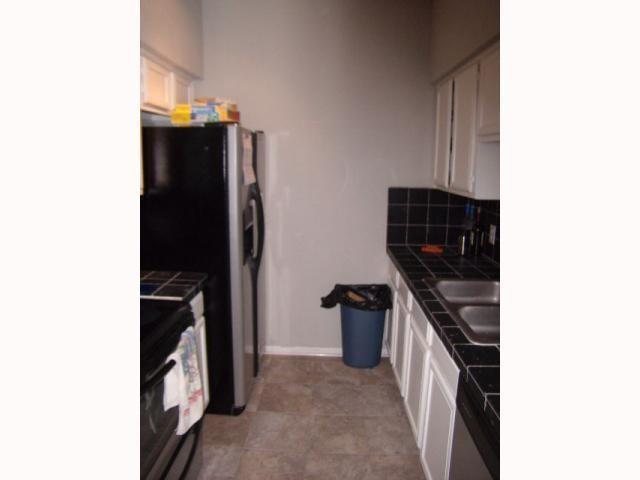 2901 San Jacinto Blvd #304 Property Photo 3