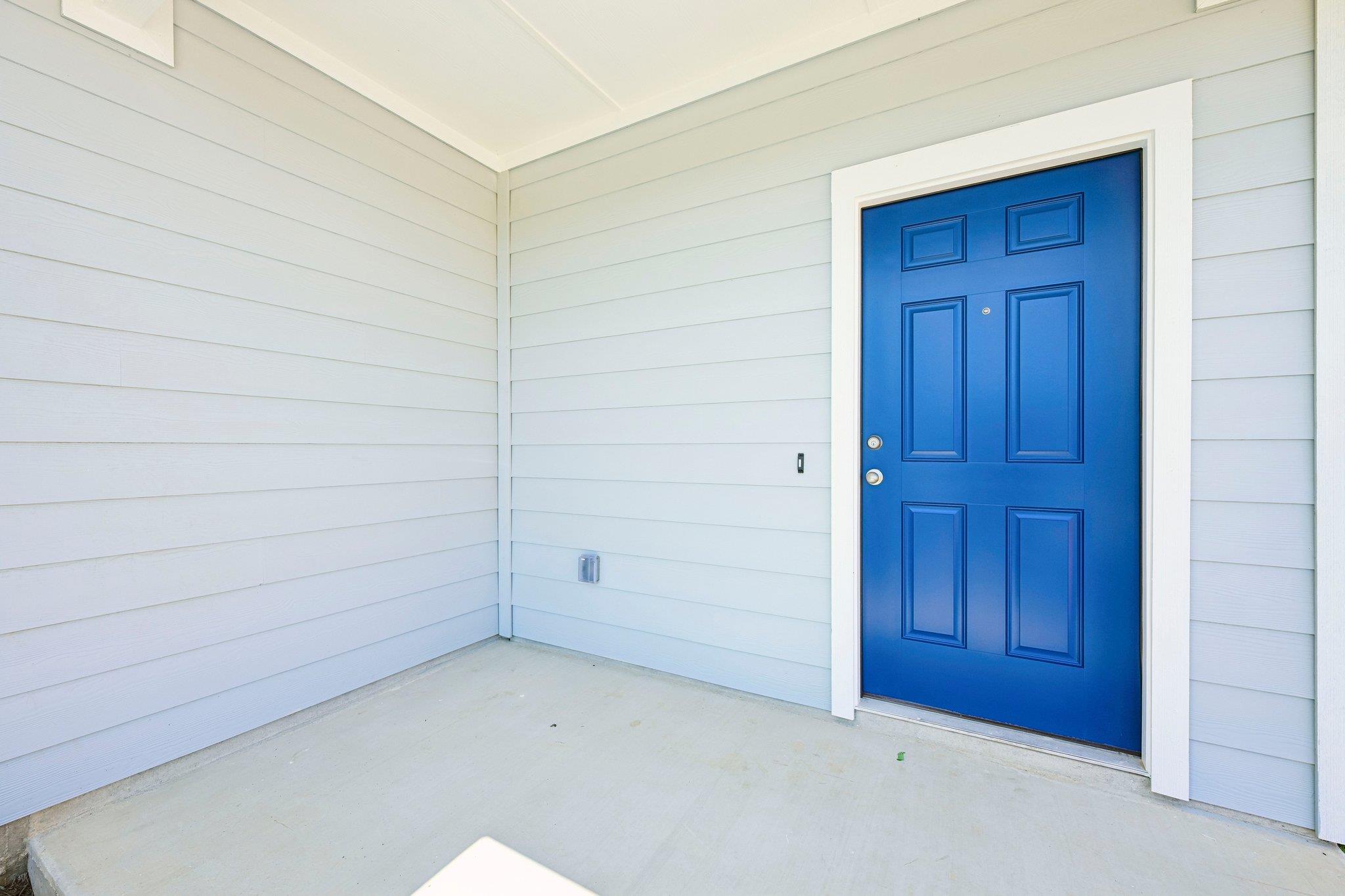 358 Golden Paint Trl Property Photo 3