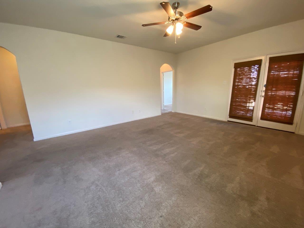 408 Farmer Ln Property Photo 10