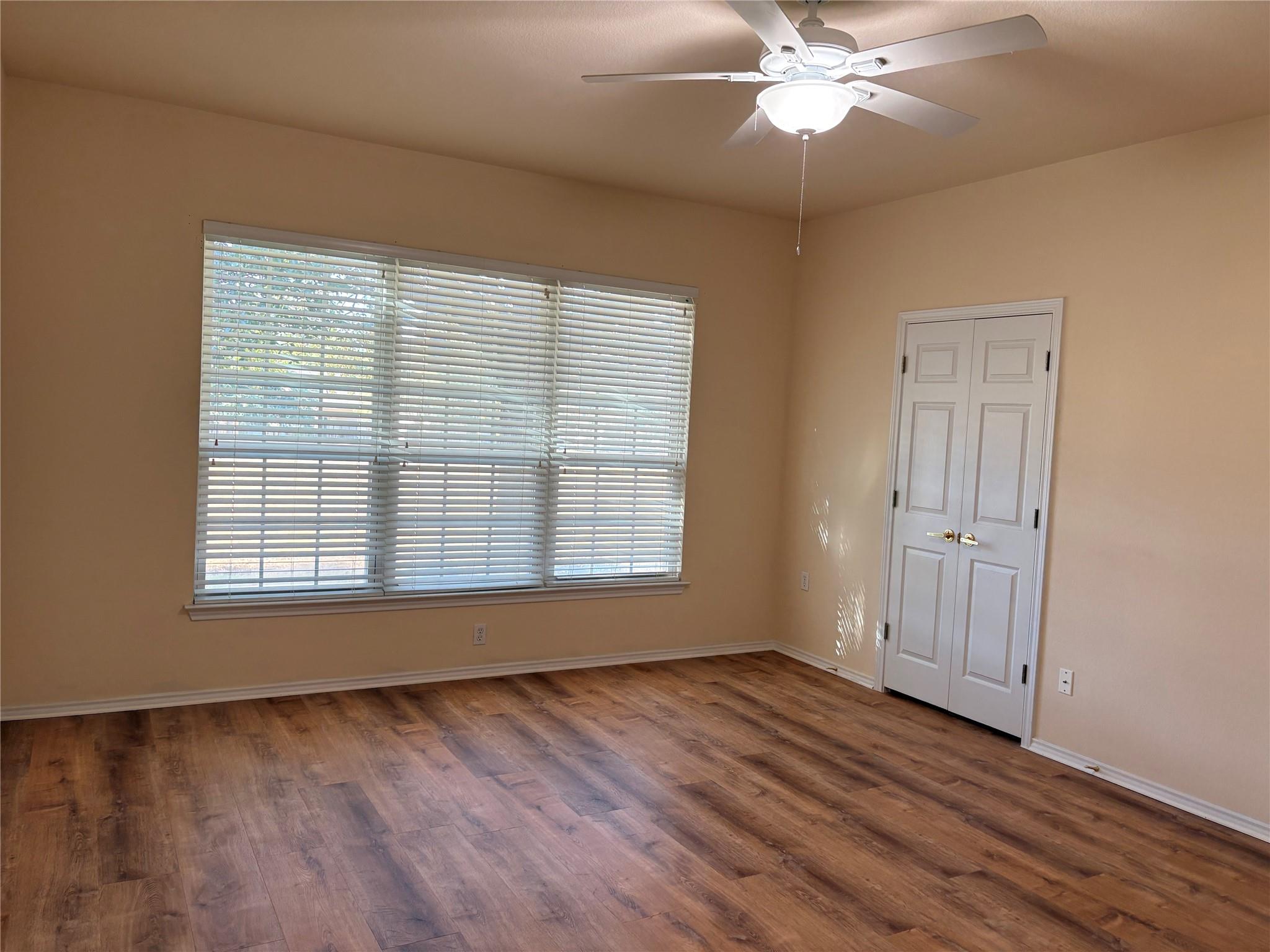 318 Crockett Loop Property Photo 15