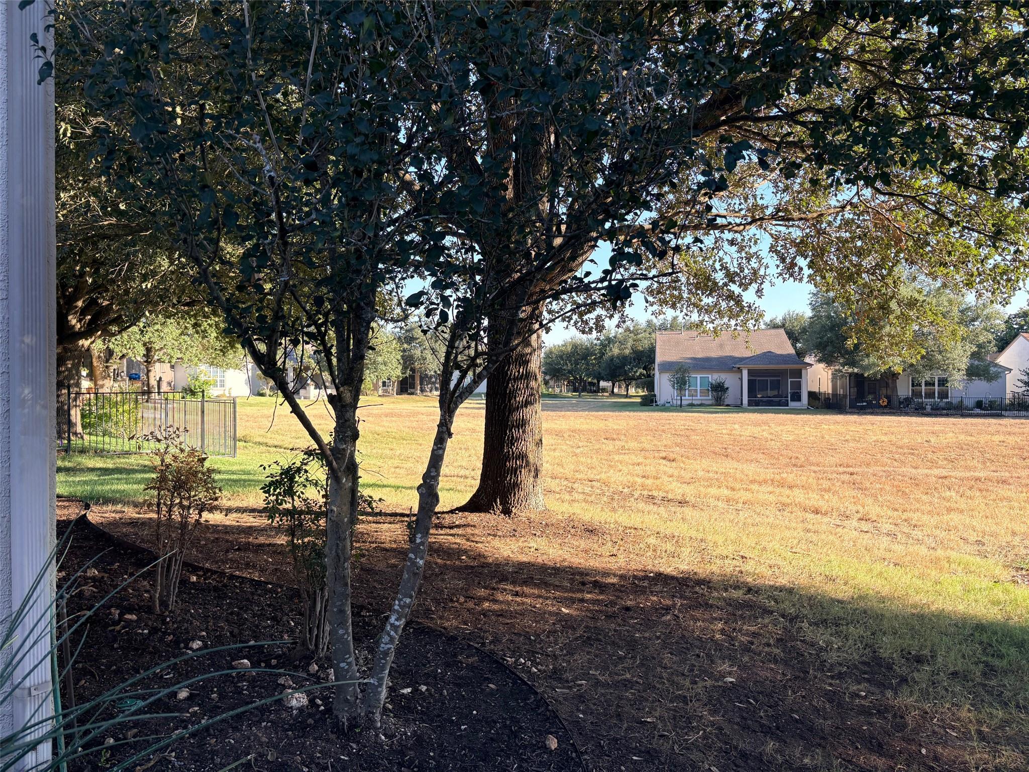 318 Crockett Loop Property Photo 24