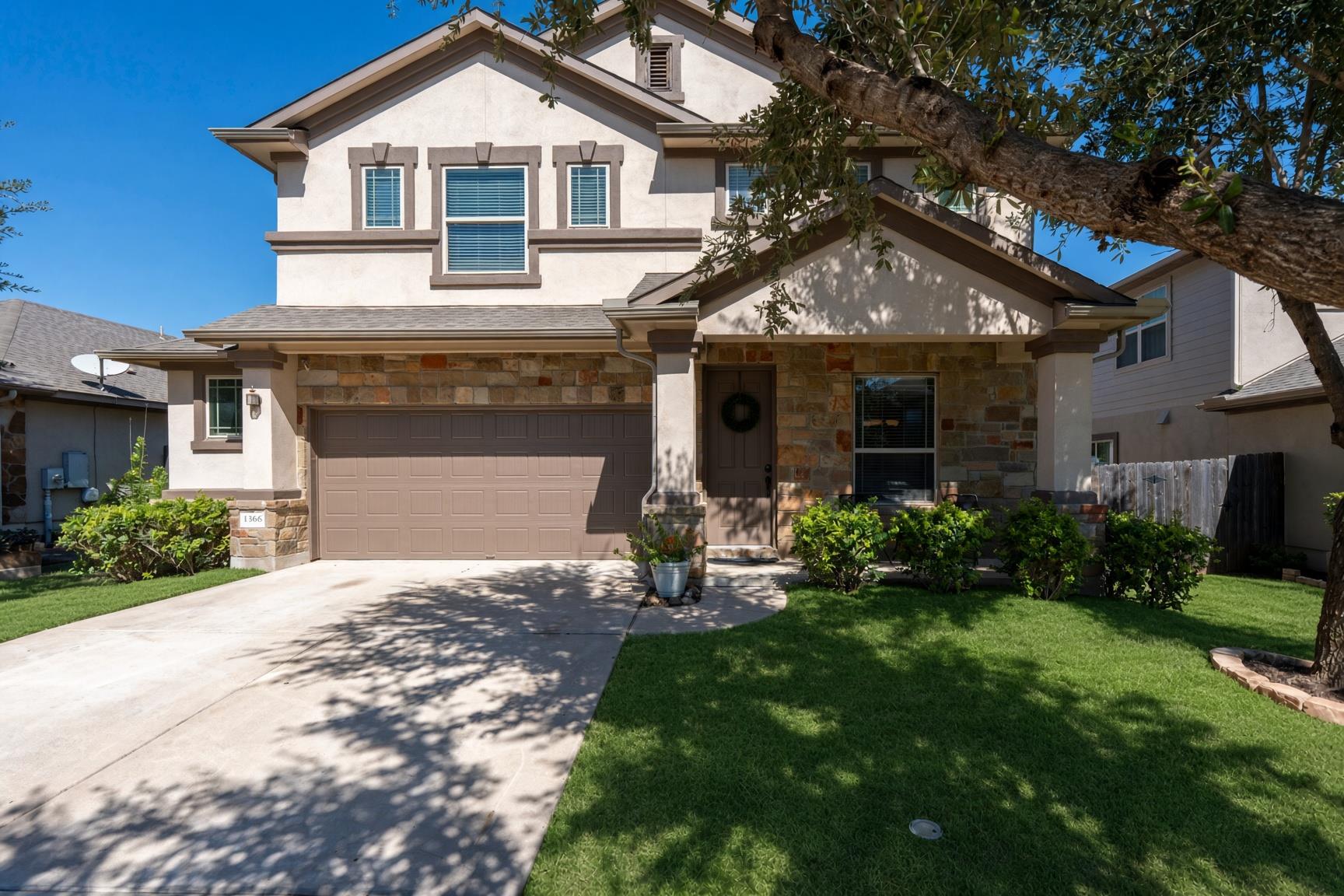 1366 Heep Run Property Photo 2