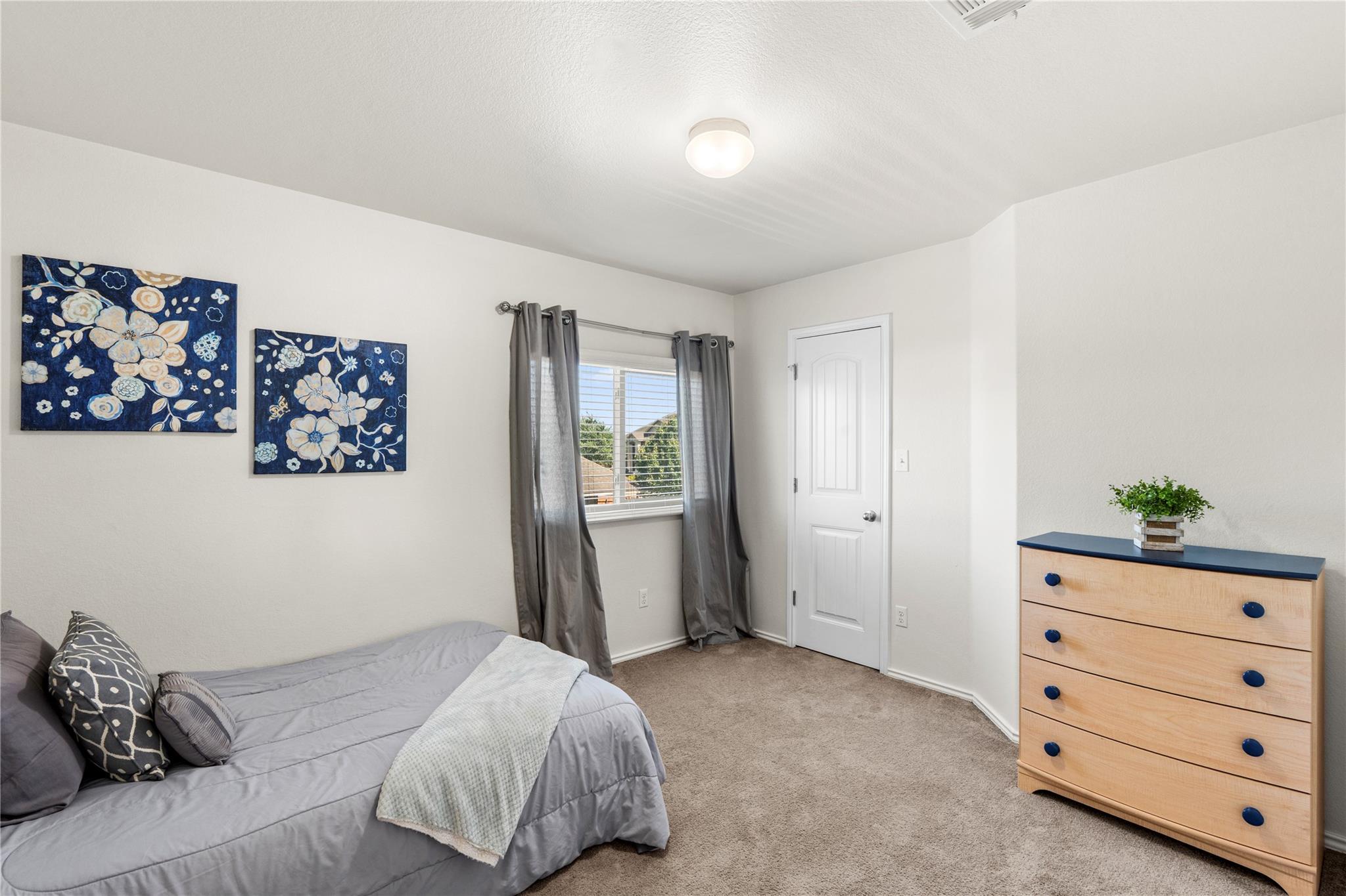 1366 Heep Run Property Photo 30