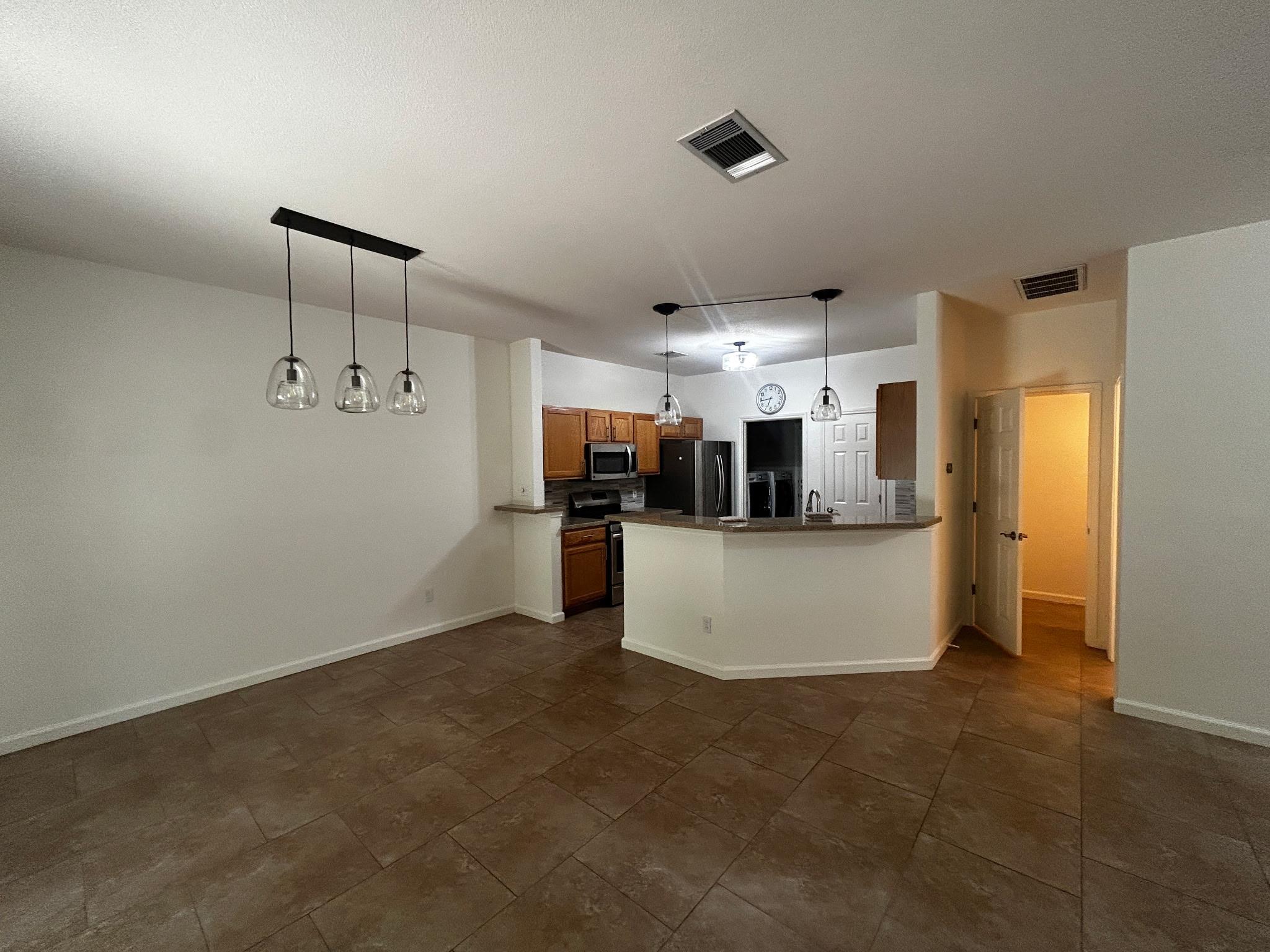 7501 Shadowridge Run #121 Property Photo 2