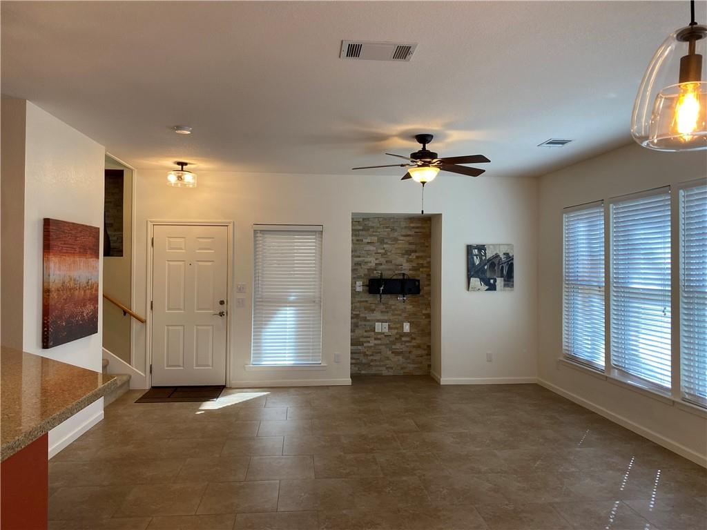 7501 Shadowridge Run #121 Property Photo 4